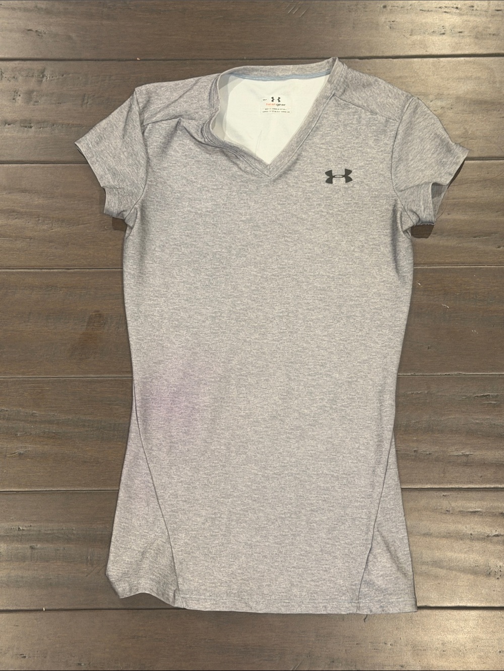 Under Armour Light Gray Women’s V‑Neck Performance Tee